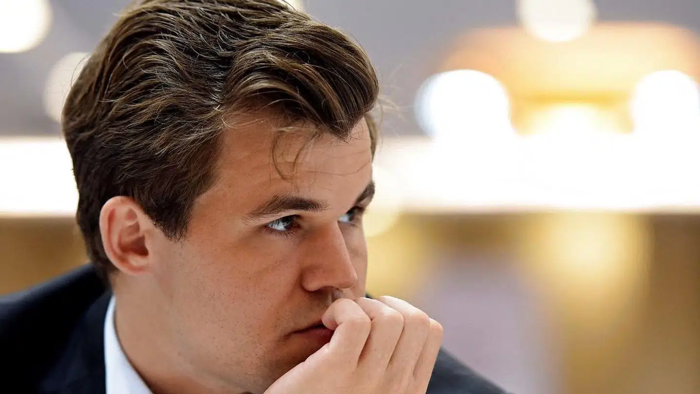 Magnus Carlsen har skrevet et hårdt statement, hvor han langer ud efter sin kollega.