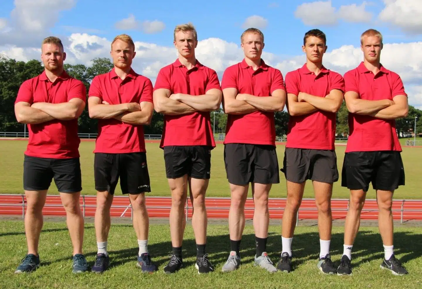 Ret hurtigt fik Jannick Bagge samlet et hold. Her er et billede til en træning i forløbets spæde begyndelse. Helt til venstre er Simon Darville, mens Jannick Bagge står som nummer to fra venstre.