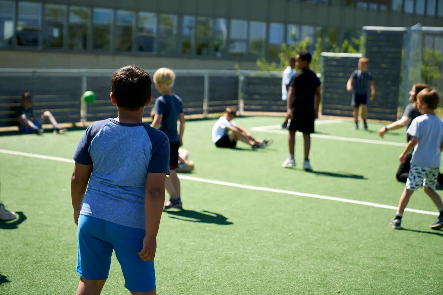 »Det er tragisk, fordi folkeskolen er – eller burde være – en væsentlig motor for den værdimæssige integration,« skriver Christian Marcussen.