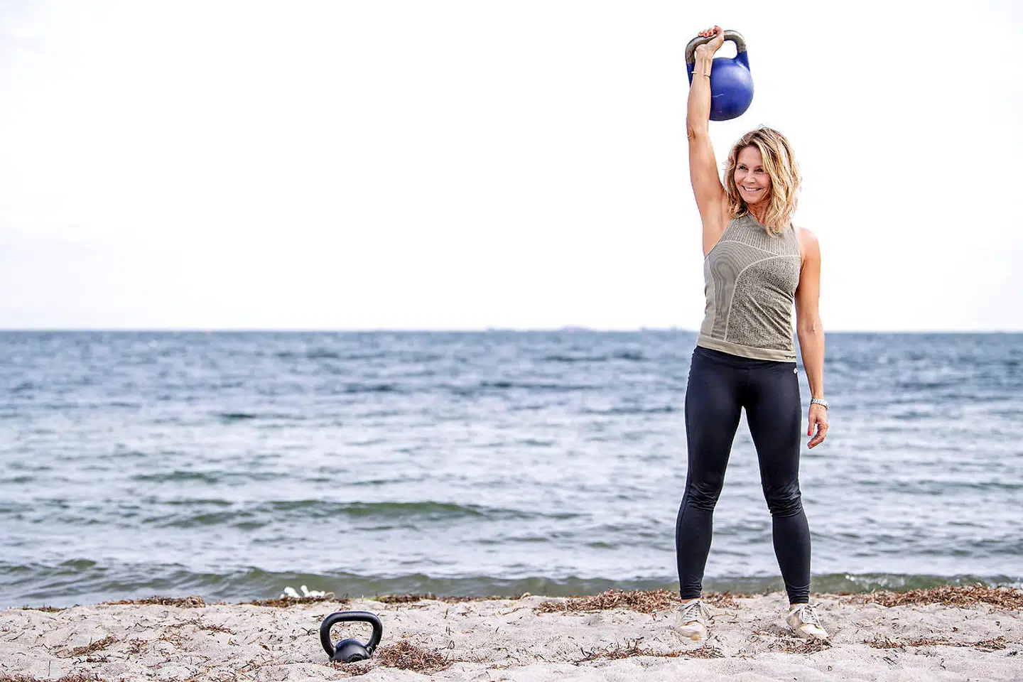 Anne Louise Hassing holder fast i de styrketræningsøvelser, hun lavede hver dag i de 12 uger, men har også fået mod på at vandre og drømmer om at bestige et bjerg.