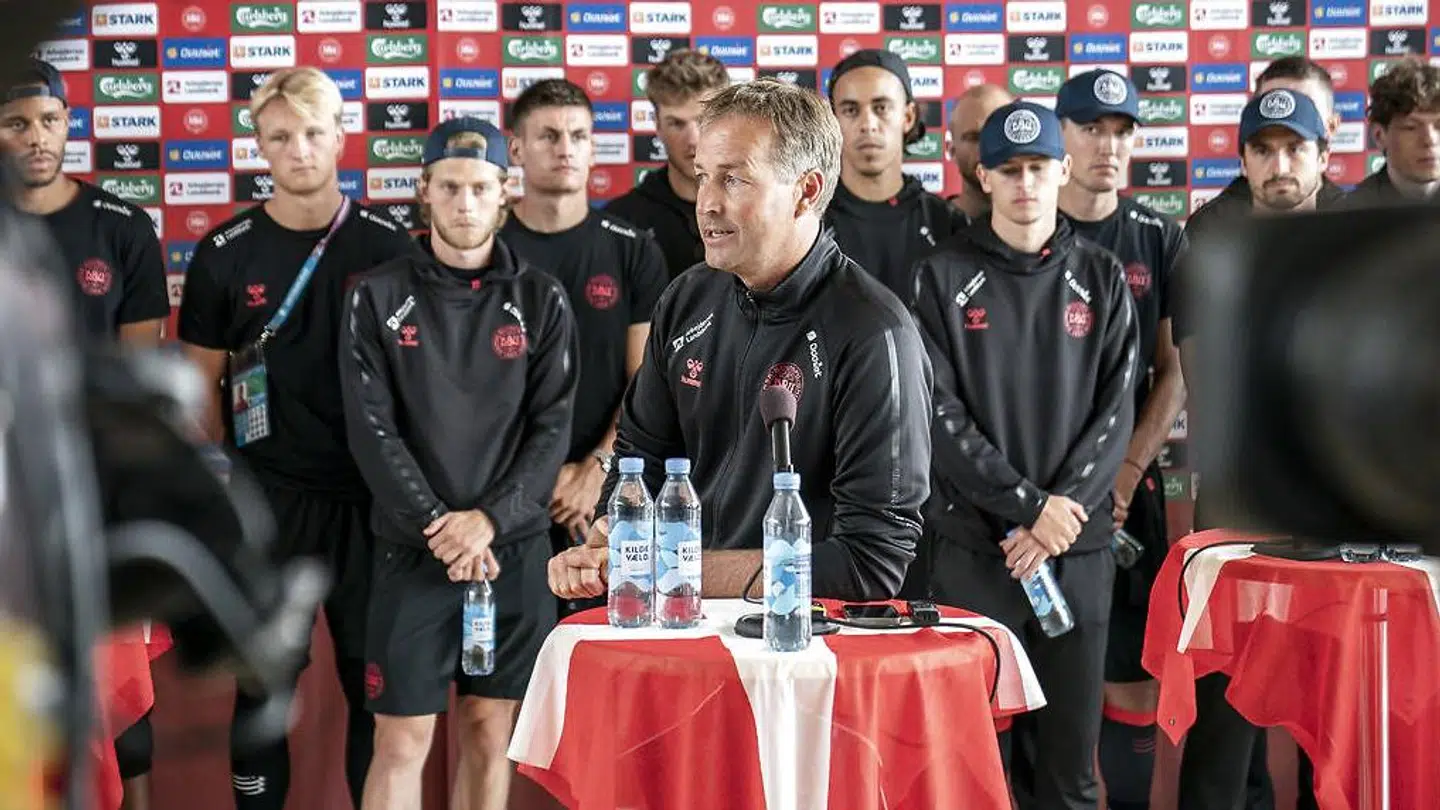 Kasper Hjulmand og resten af landsholdet takkede befolkningen, da de kom hjem fra EM.