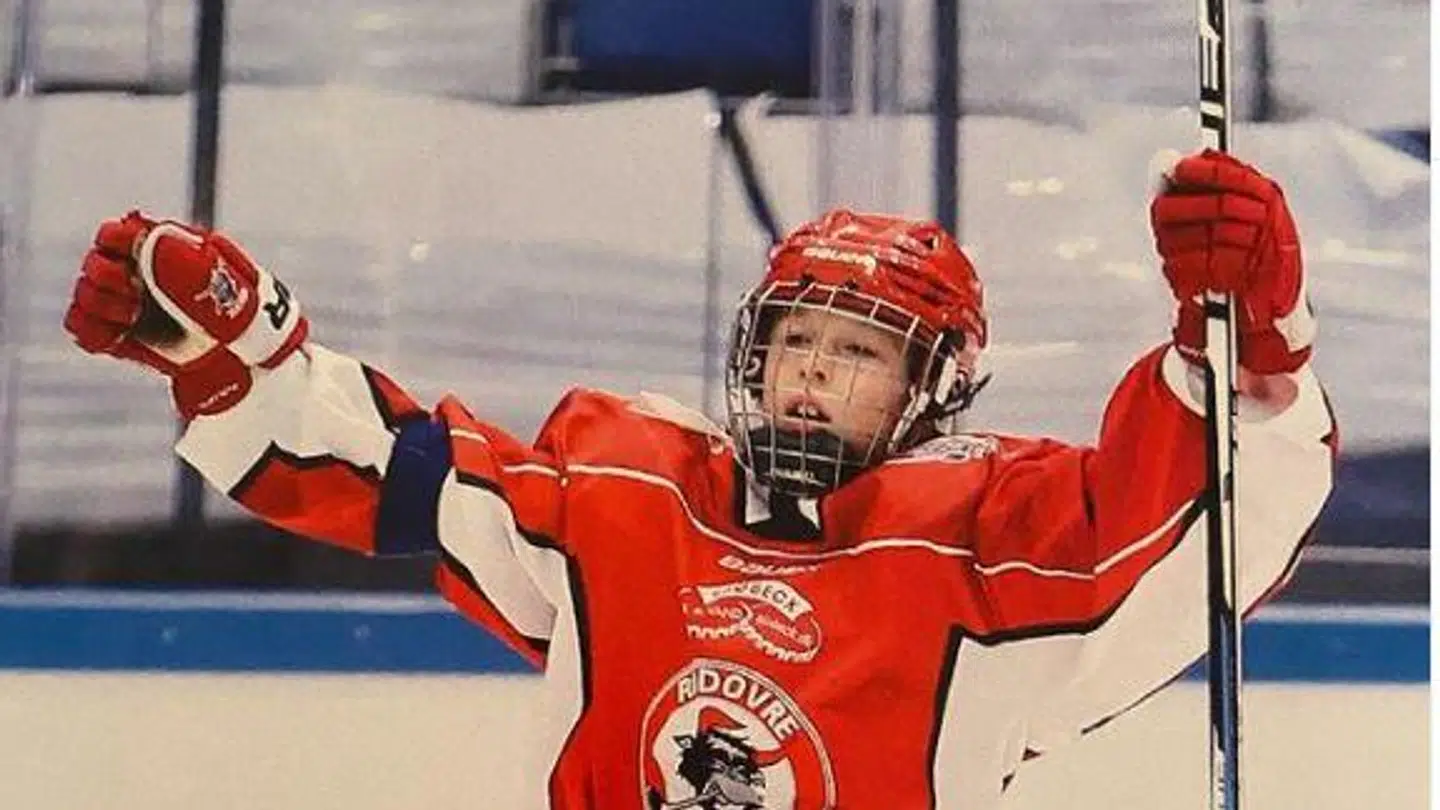 Bjørn spiller selv ishockey. Foto: Instagram.