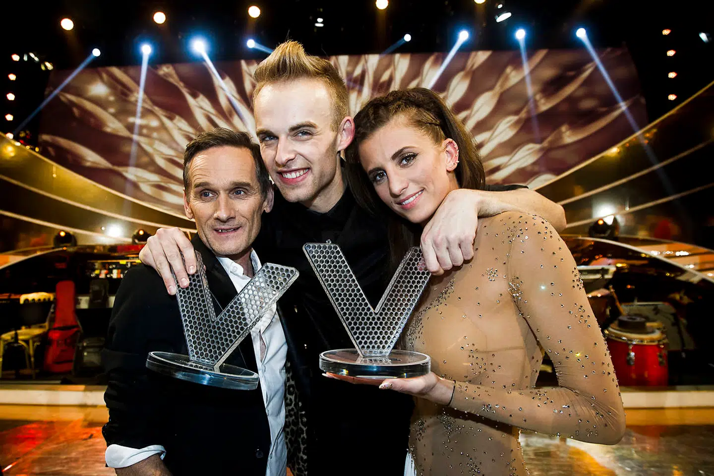 Mads Vad og bordtennisspiller Mie Skov vandt i 2013 'Vild med dans'. Her står de efter finalen med Allan Simonsen.