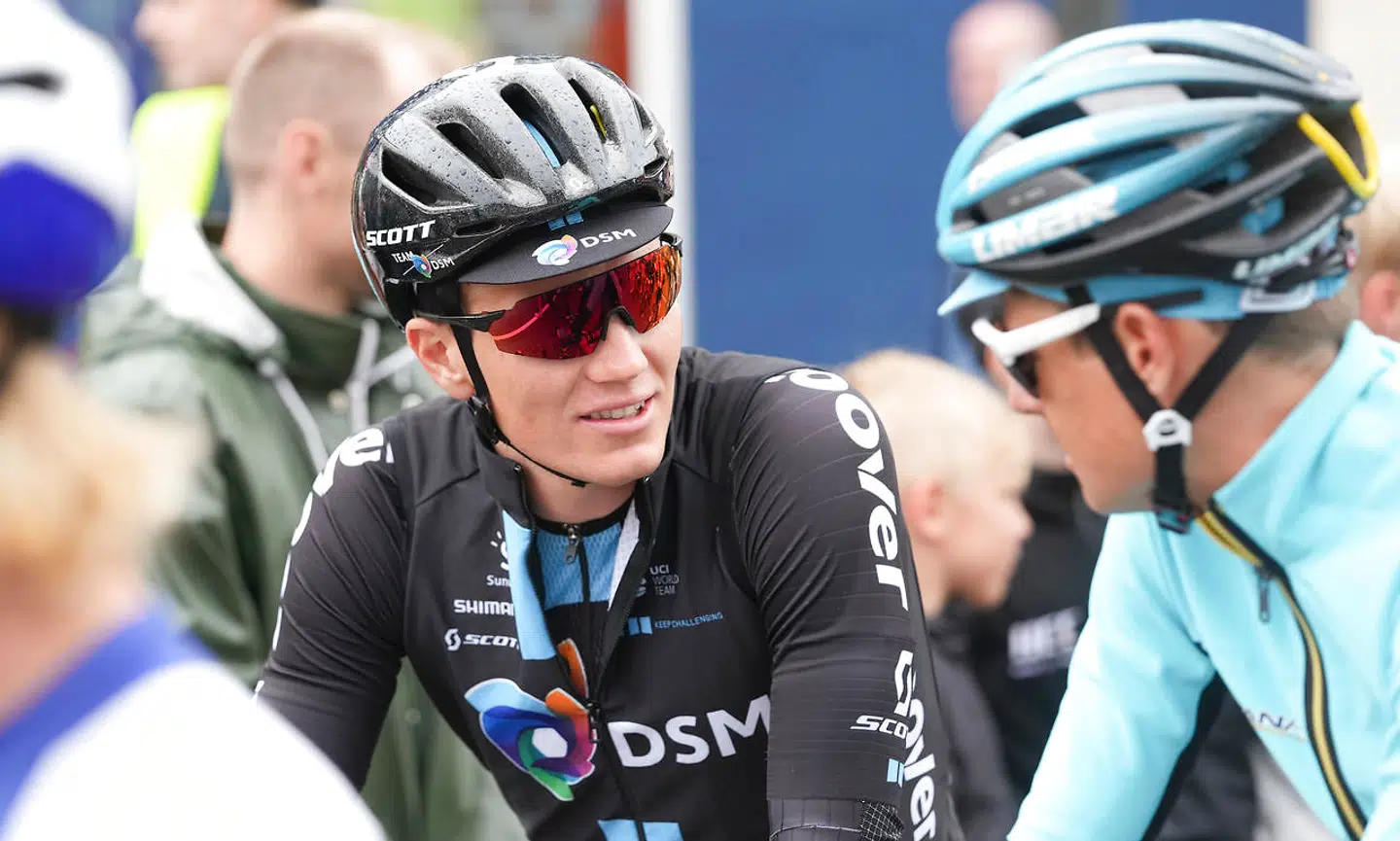 Søren Kragh Andersen (tv.) og Jakob Fuglsang (th.) regner også med at se landskamp lørdag aften.