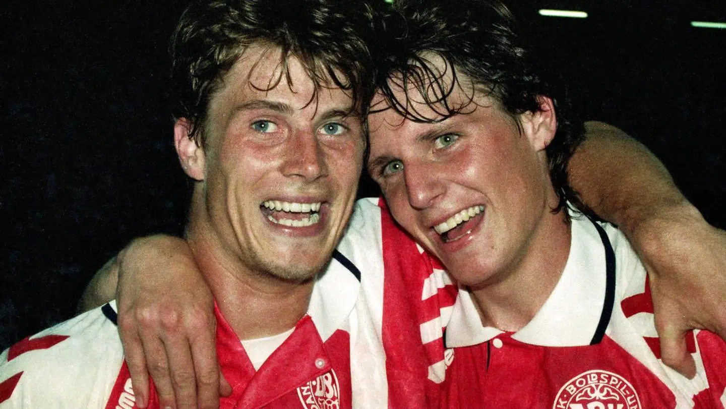 Brian Laudrup og Flemming Povlsen efter EM-sejren i 1992.
