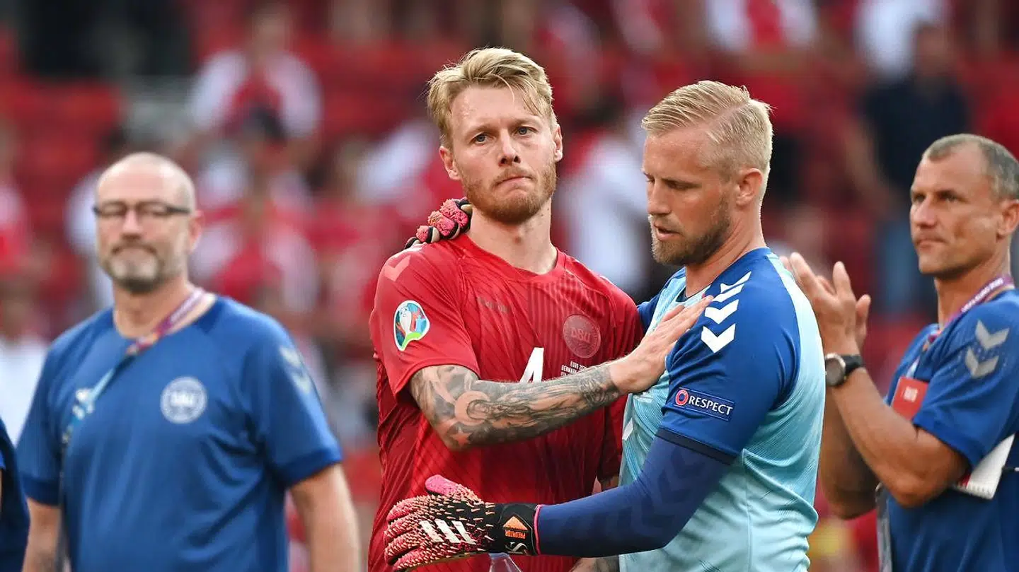 Simon Kjær og Kasper Schmeichel har hjulpet hinanden efter Eriksen-chokket.