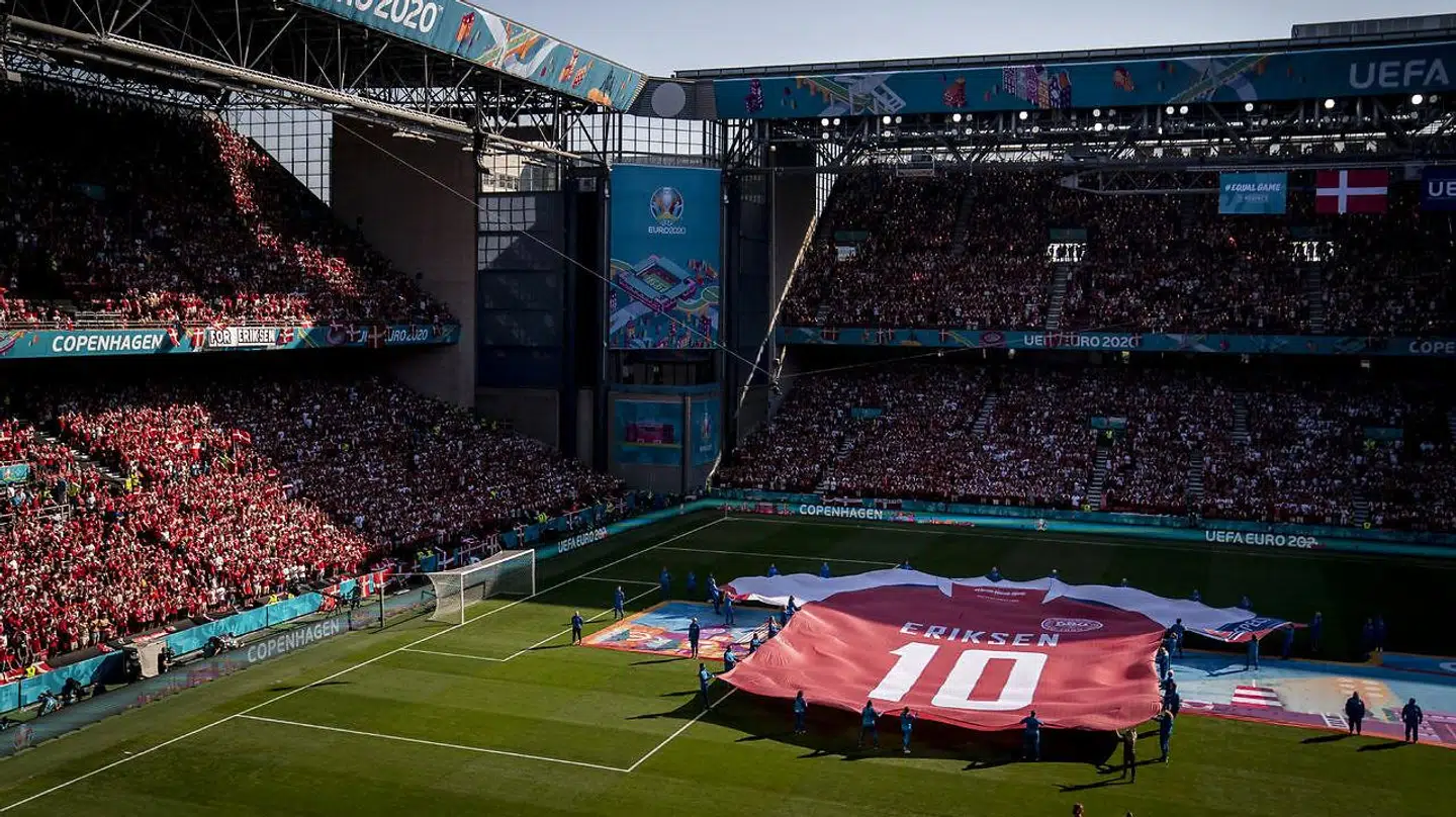 Christian Eriksen blev hyldet torsdag aften i Parken.