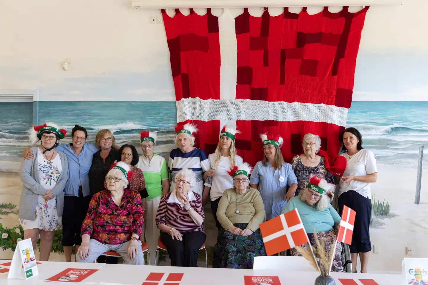 Beboere og ansatte på plejecenteret.