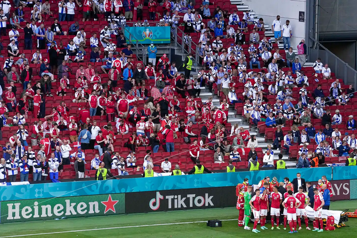 Spillere og tilskuere er chokerede.