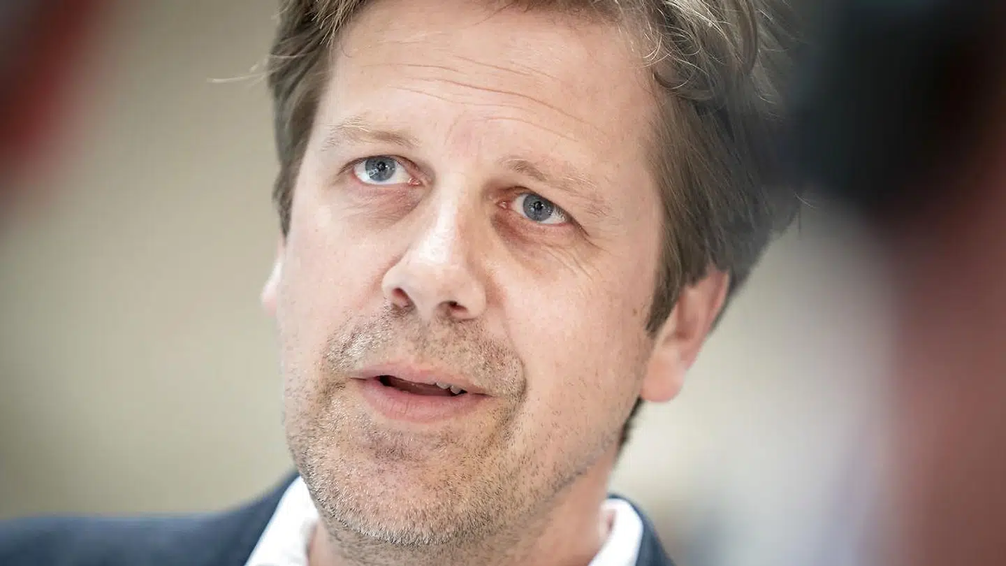 Administrerende direktør i DBU, Jakob Jensen, forsikrer om, at de arbejder i døgndrift for at få så mange tilskuere på stadion som muligt.