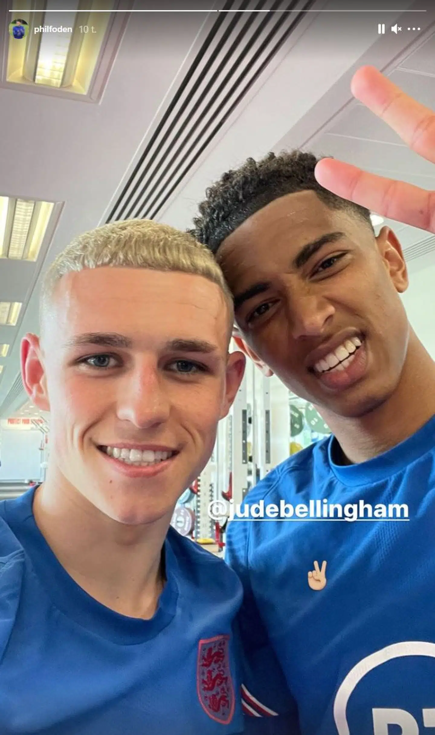 Phil Foden har fået ny frisure.