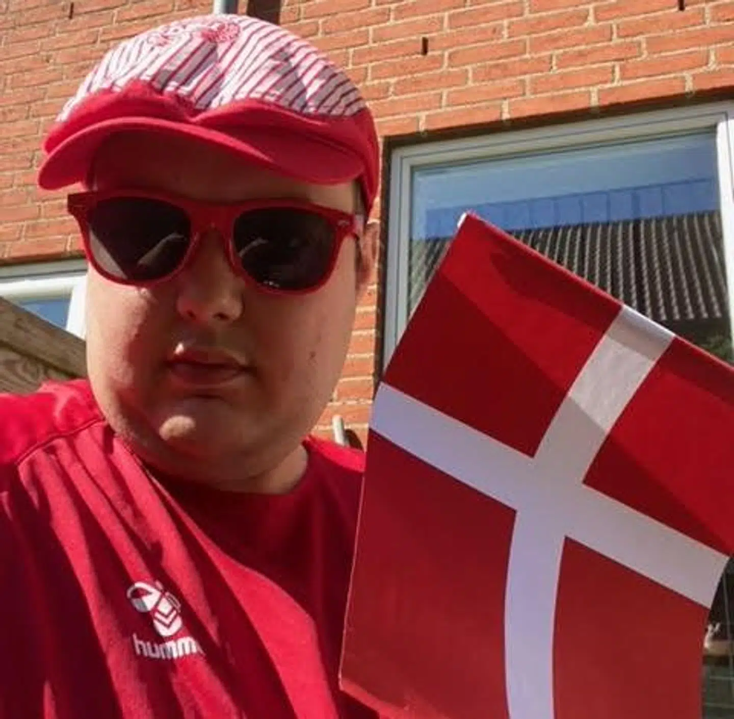 Rasmus flager også for Danmark.