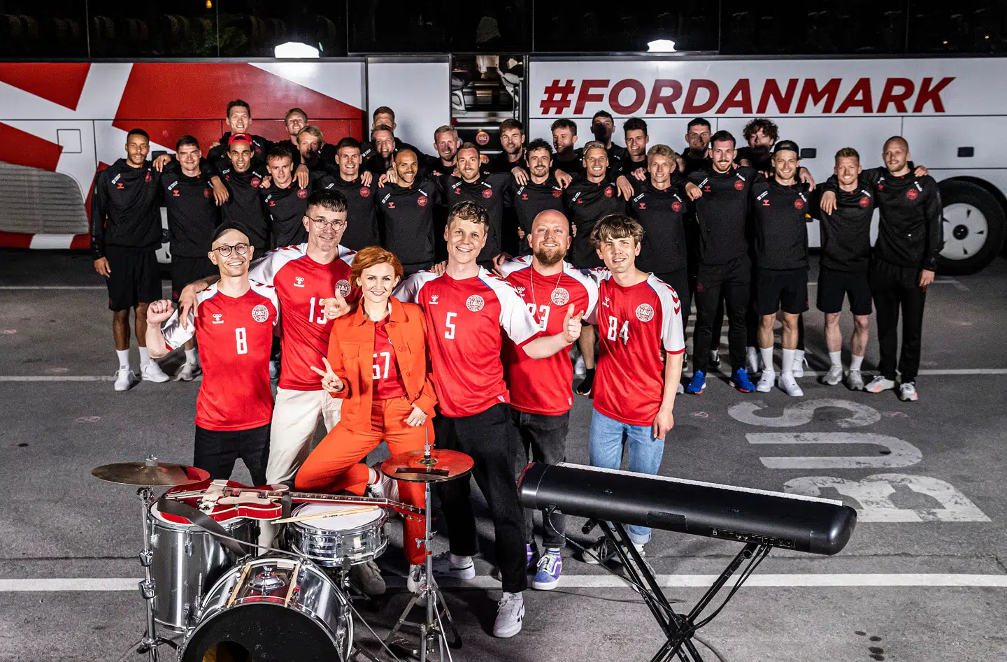 Alphabeat og landsholdet.