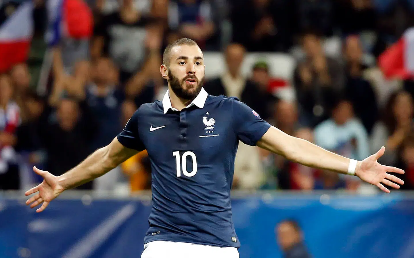 Karim Benzema jubler efter sin scoring mod Armenien i 2015. Siden da har angriberen ikke været udtaget til landsholdet.