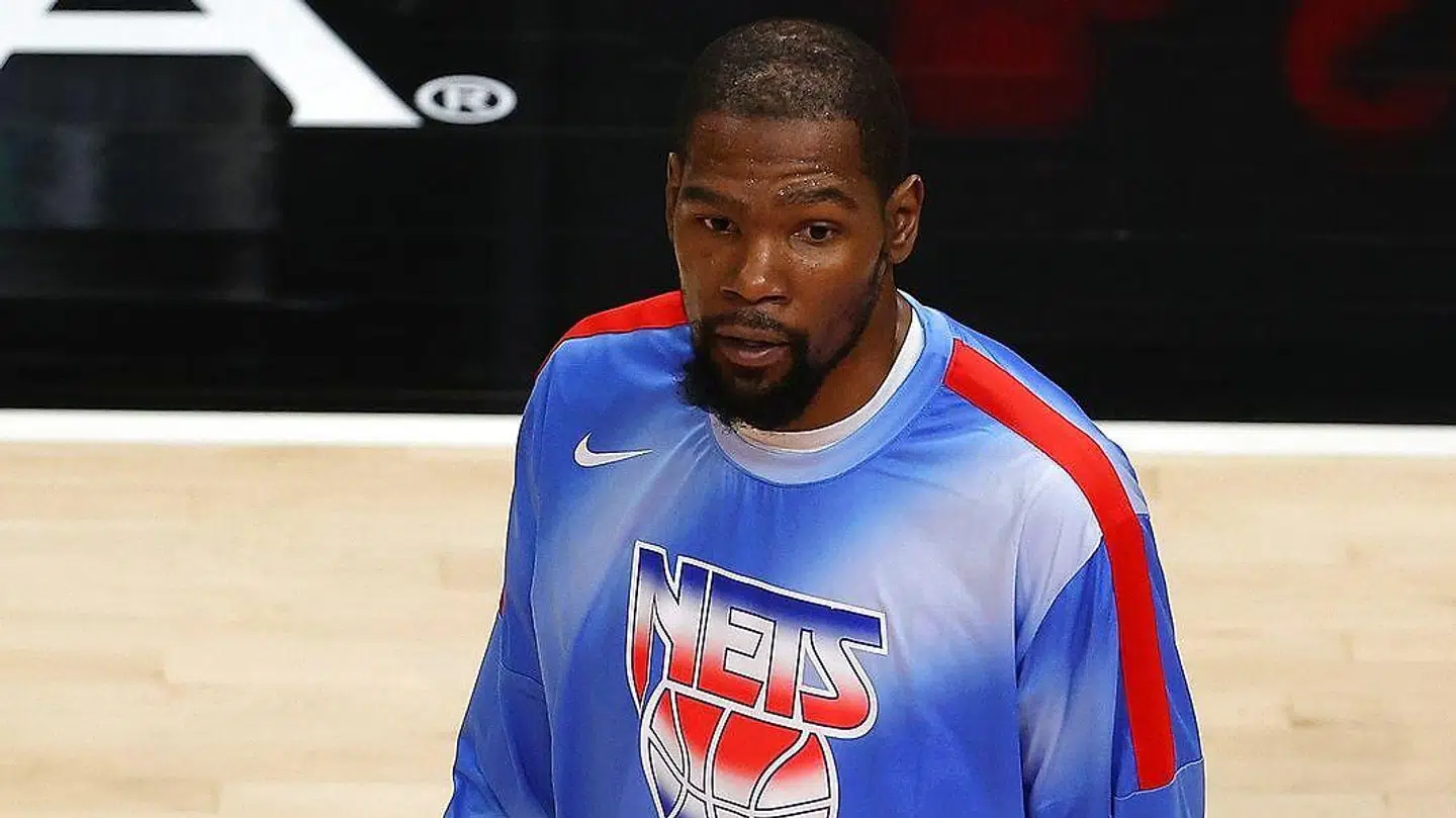 Kevin Durant har indrømmet, at han står bag de ubehagelige besker.