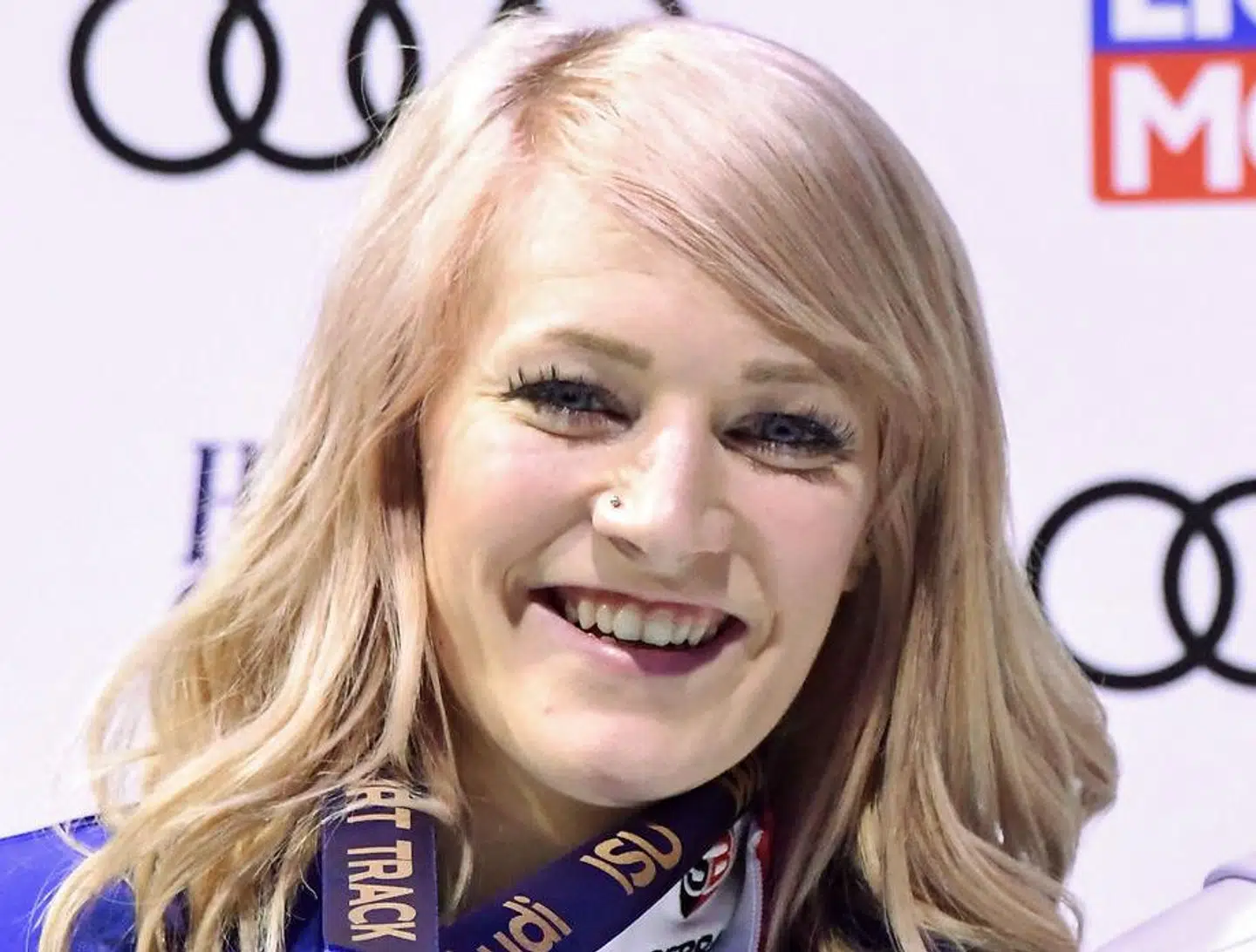 Verdensmesteren Elise Christie bliver nødt til at arbejde ekstra hårdt for at kunne komme med til OL.