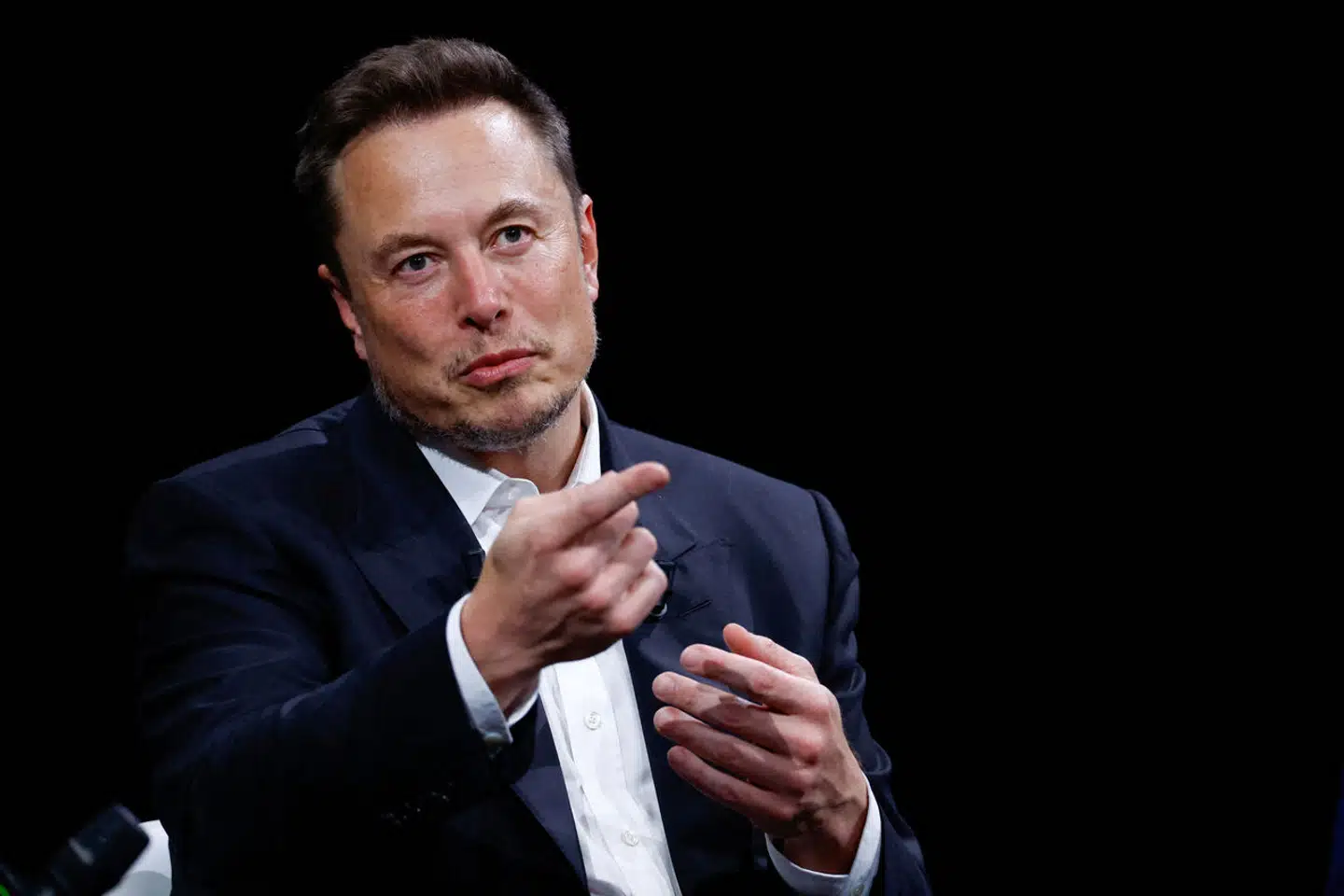 Elon Musk købte for et år siden Twitter, som nu hedder X, og har som drøm at omdanne det til »appen til det hele«.