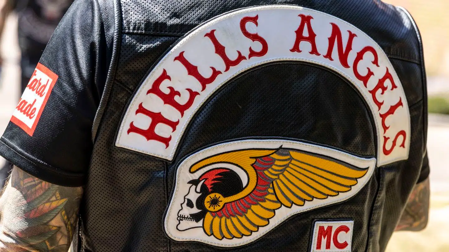 Henrik 'Svejser' Neve Pedersen er en gammel kending i rockermiljøet. Han startede i den hedengangne rockerklub Bullshit, siden tog han til Bandidos og til sidst sluttede i Hells Angels.