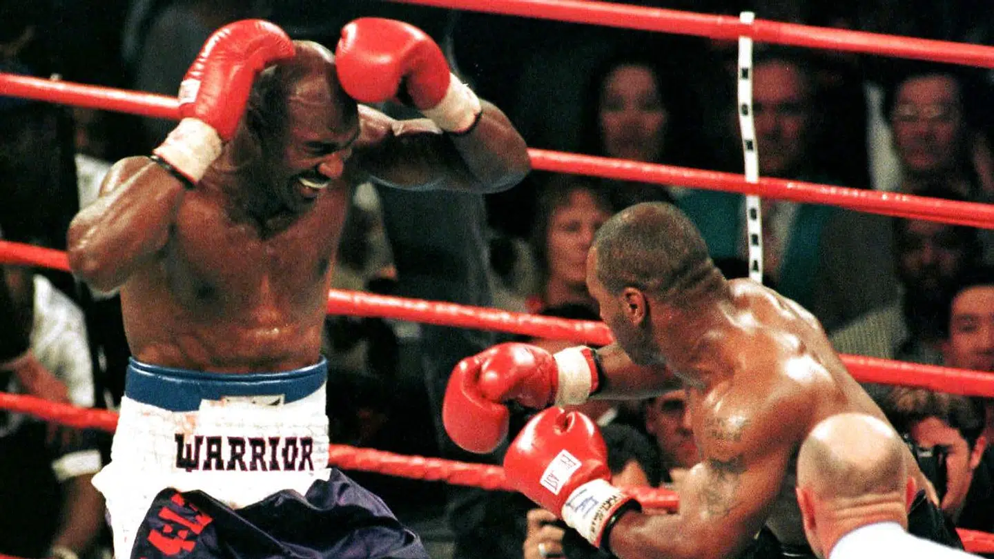 Evander Holyfield har endnu ikke tabt til Mike Tyson i karrieren.