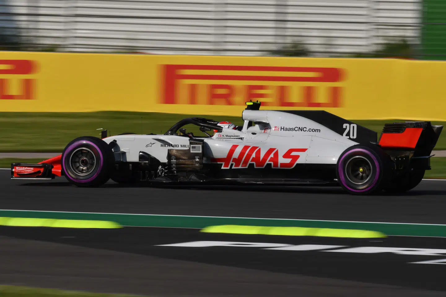 Kevin Magnussens stærke 2018-sæson var med til at sikre et overskud på 13 millioner i 2018/19-regnskabet.