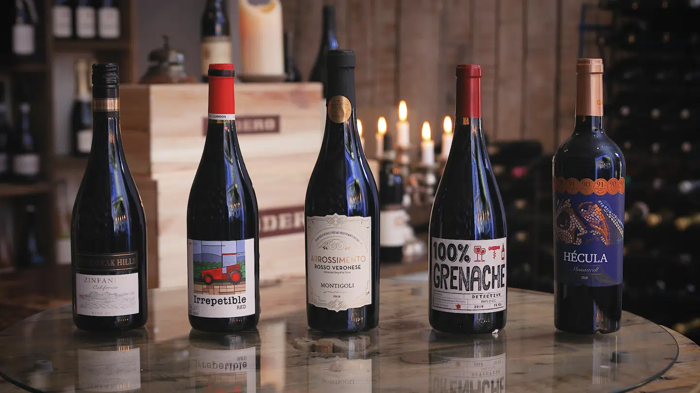 Fra venstre: Aldi, Lidl, Rema 1000, Fakta, Netto