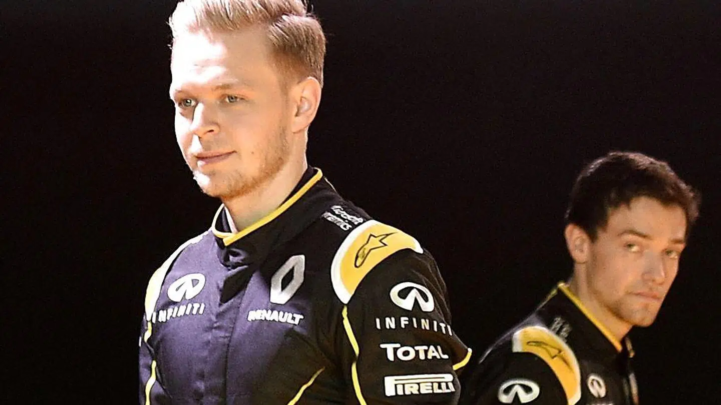 Jolyon Palmer opfordrer Haas til at skifte Kevin Magnussen og Grosjean ud med to arbejdsløse Formel 1-stjerner. (AFP / FRANCK FIFE)