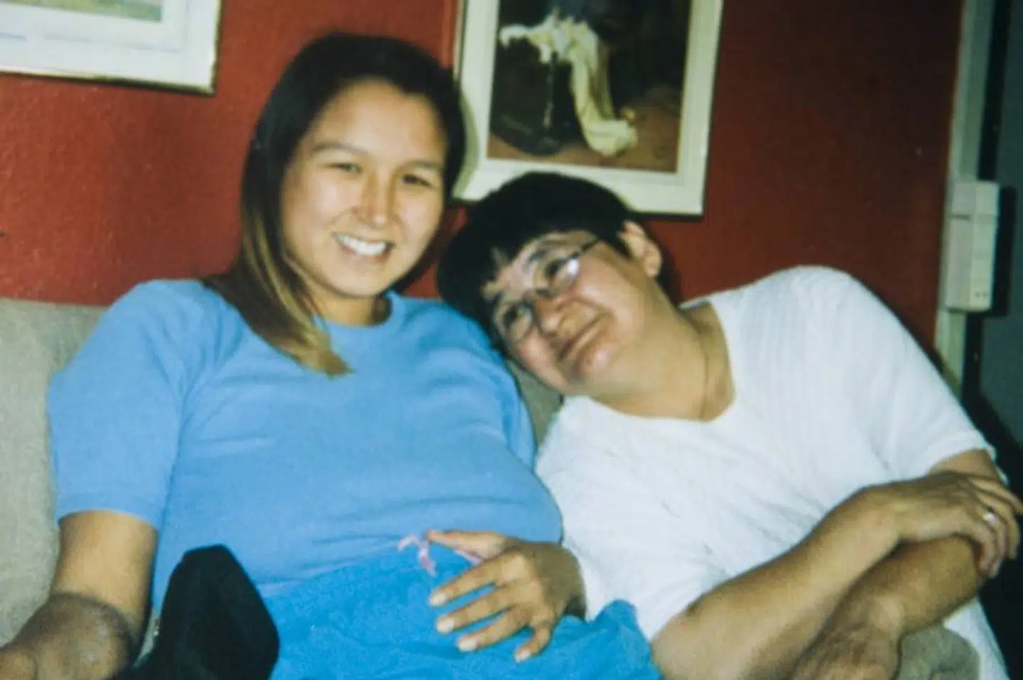 Vivi Inger Kristiansen med sin mor, Augustine Andersen. Foto: Privatfofo