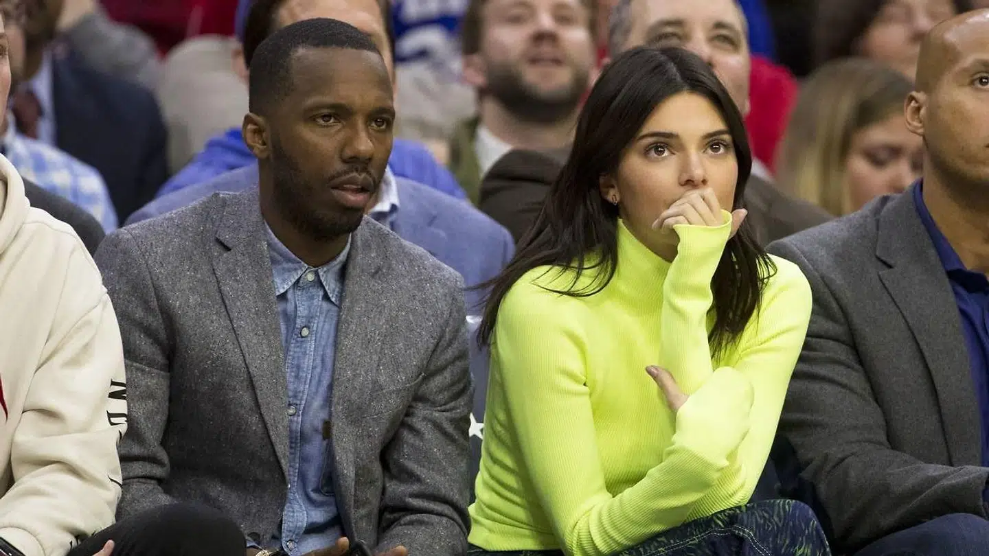 Kendall Jenner sammen med sports-agent Rich Paul til NBA.