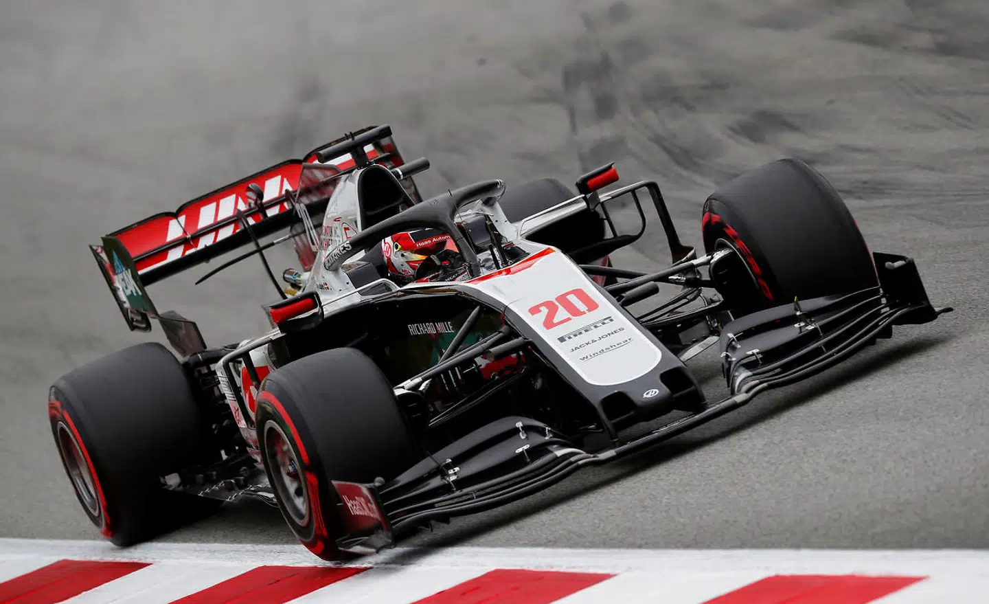 Kevin Magnussen i aktion under vintertesten.