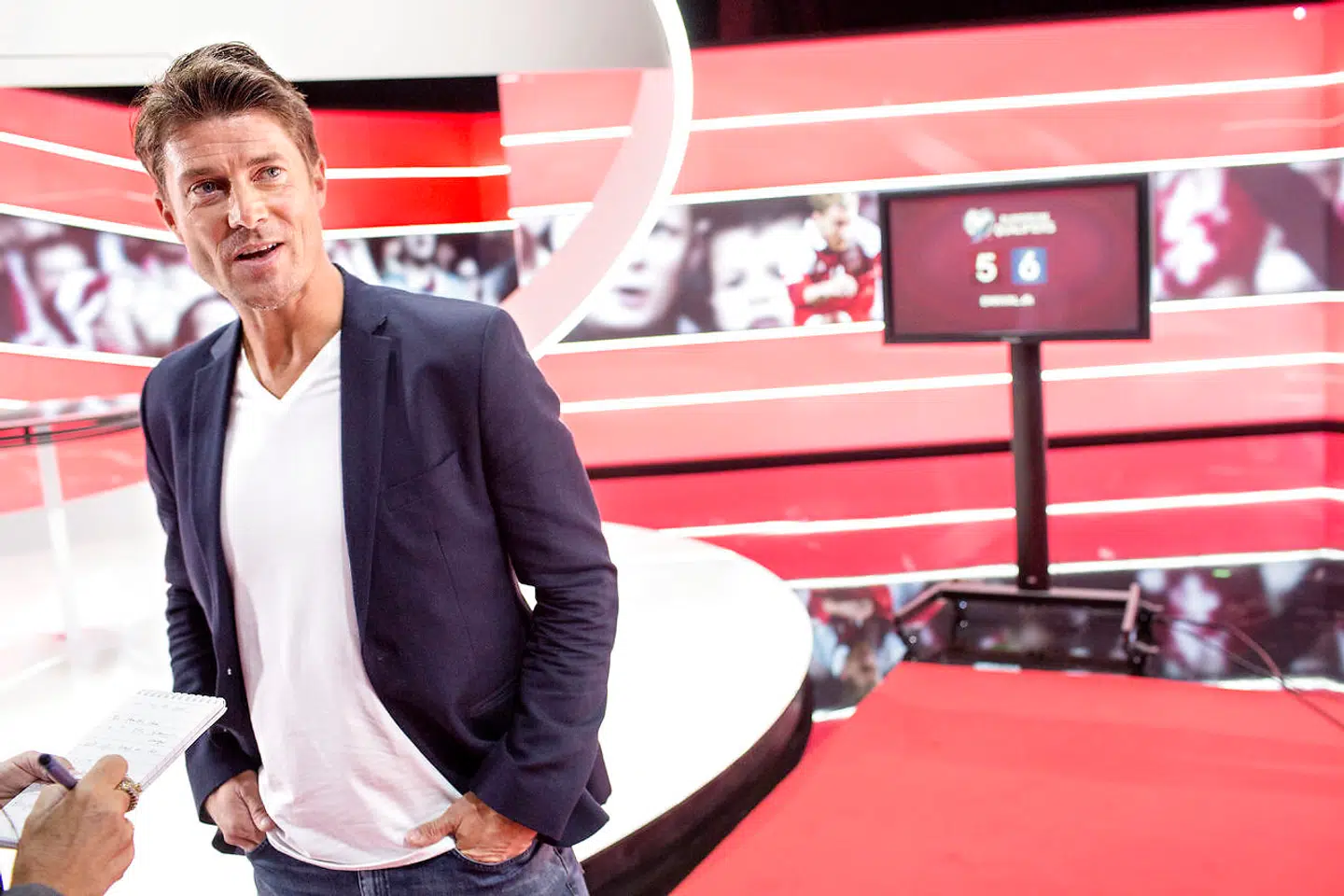 Brian Laudrup i Kanal 5's fodboldstudie.