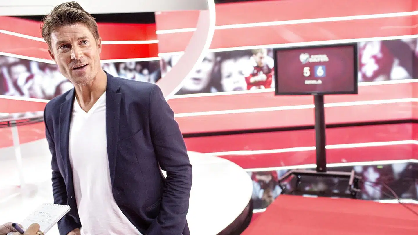 Brian Laudrup kritiseres for sin dobbeltrolle, når han det ene minut er frontmand for Unibet og det næste er ekspert hos Kanal 5.