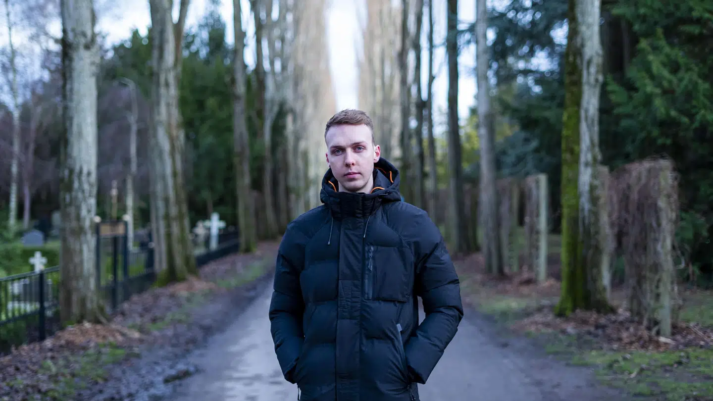 Lukas 'gla1ve' Rossander.