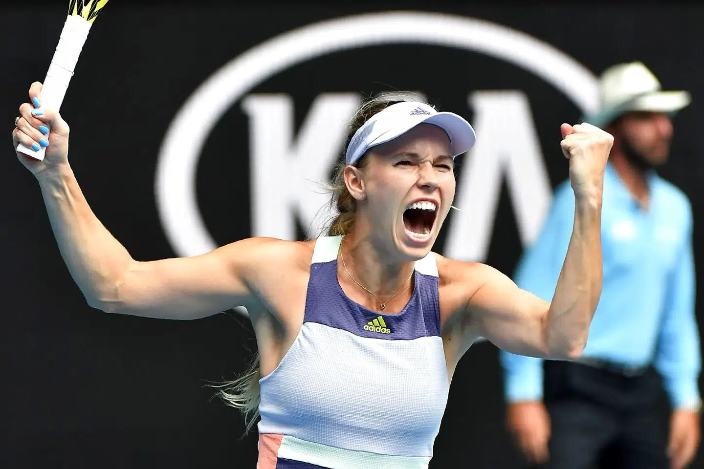 Sådan reagerede Caroline Wozniacki efter hun onsdag havde vundet matchbolden i sin andenrundekamp ved Australian Open mod Dayana Yastremska.