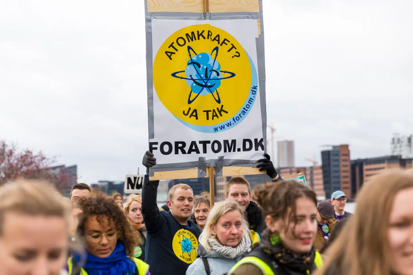 Tilhængere af atomkraft ses her under den såkaldte Folkets Klimamarch i København i 2021.