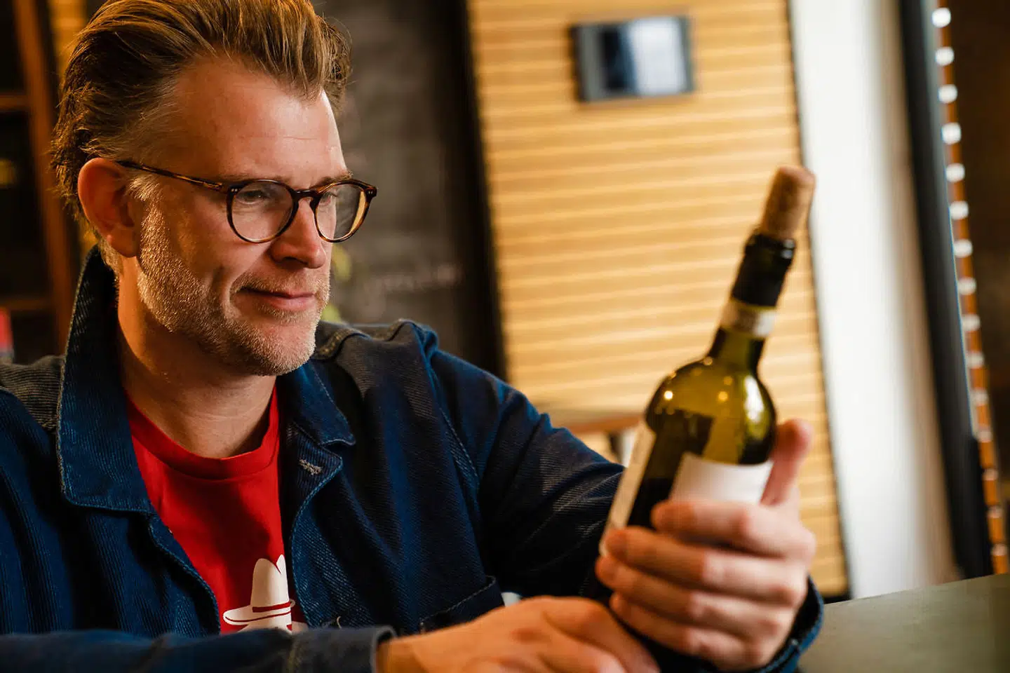 BTs vin-tester Mikkel Nielsen, blindsmager billig vin for at finde - det bedste af det billige.