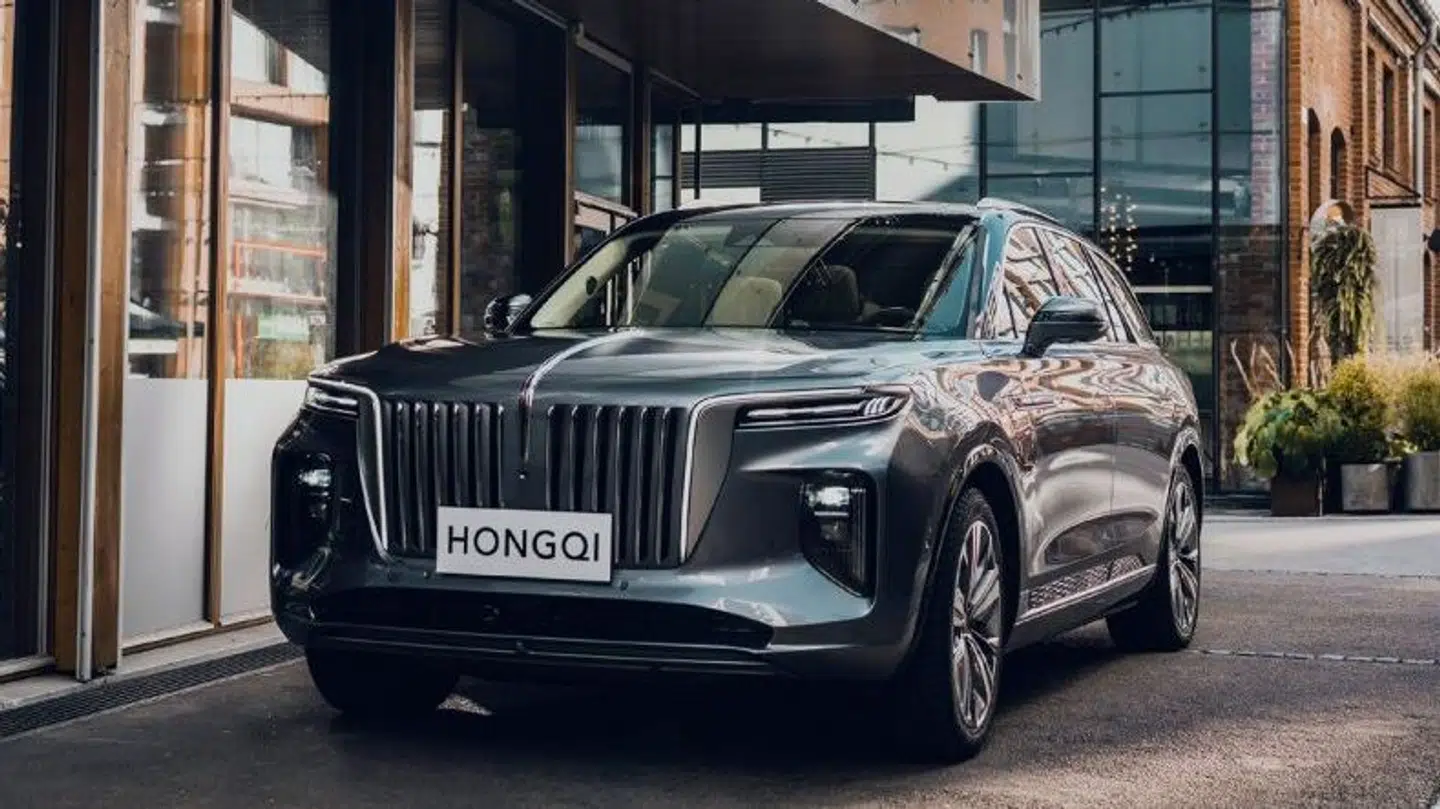 Alle modeller i Hongqi E-HS9-serien bliver sat ned i pris med cirka 350.000 kroner.