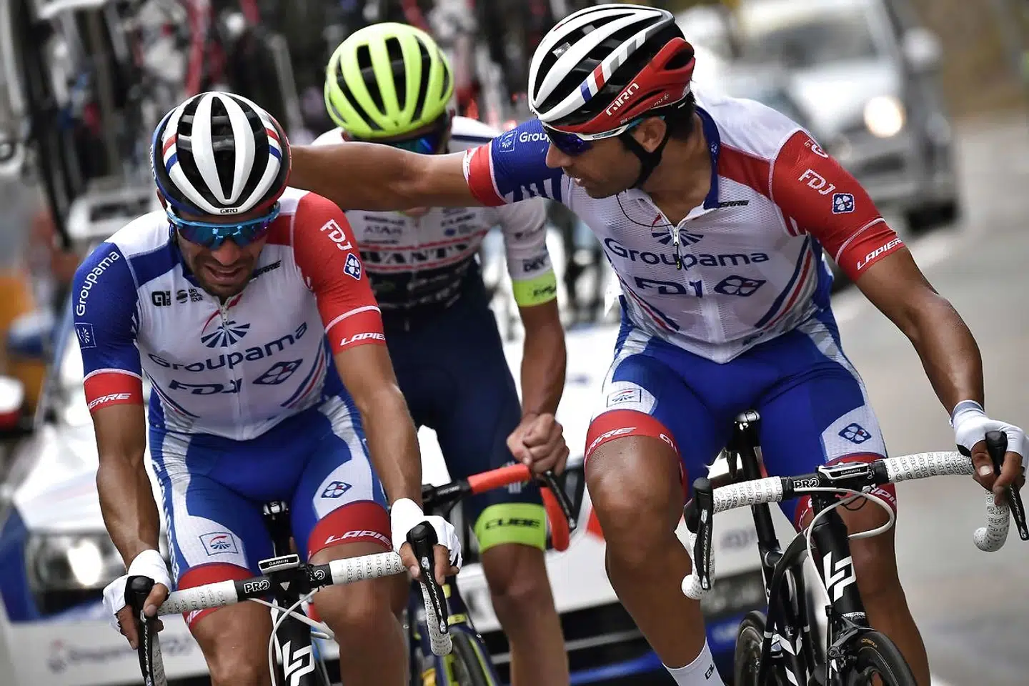 Thibaut Pinot kunne ikke holde tårerne tilbage, da han måtte se virkeligheden i øjnene: Han måtte udgå af Tour de France.