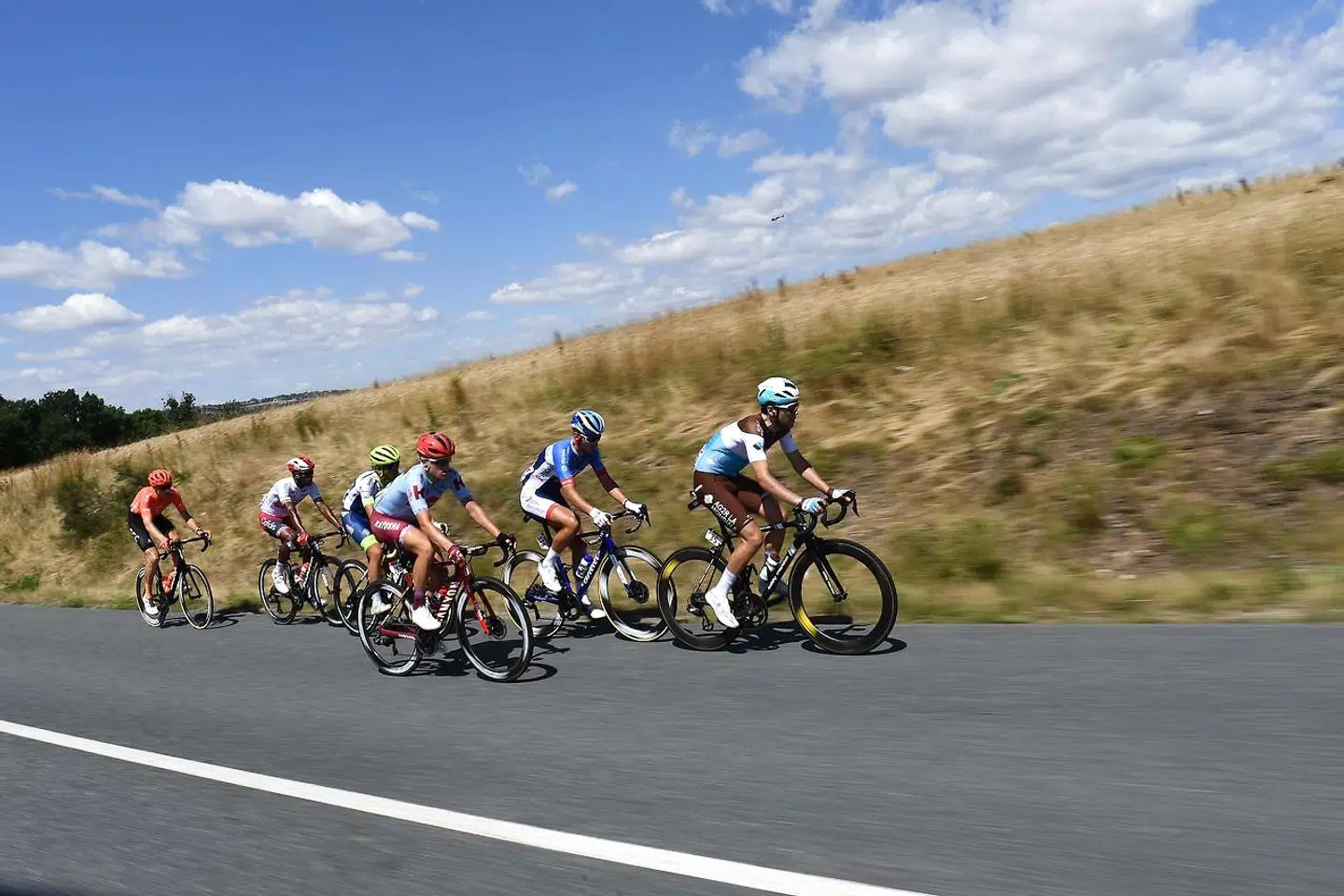 Mads Würtz Schmidt falder tilbage efter en føring.