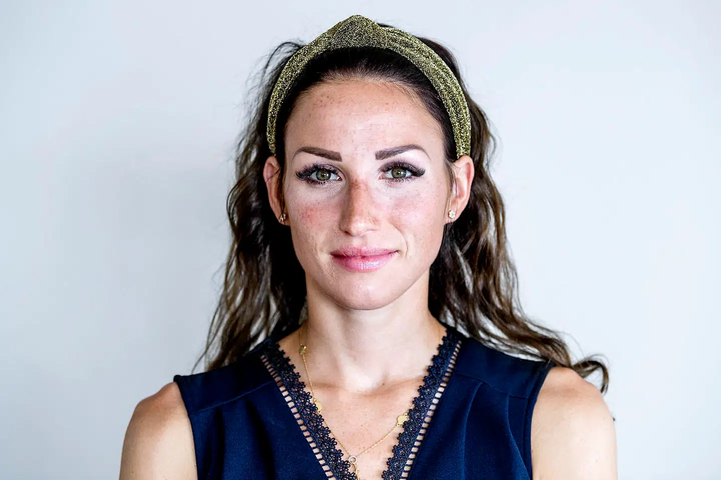 Loulou Fuglsang er stresset under hele Tour de France. Især, når hun ved, at hendes mand Jakob Fuglsang skal køre ned ad de stejle bjerge.