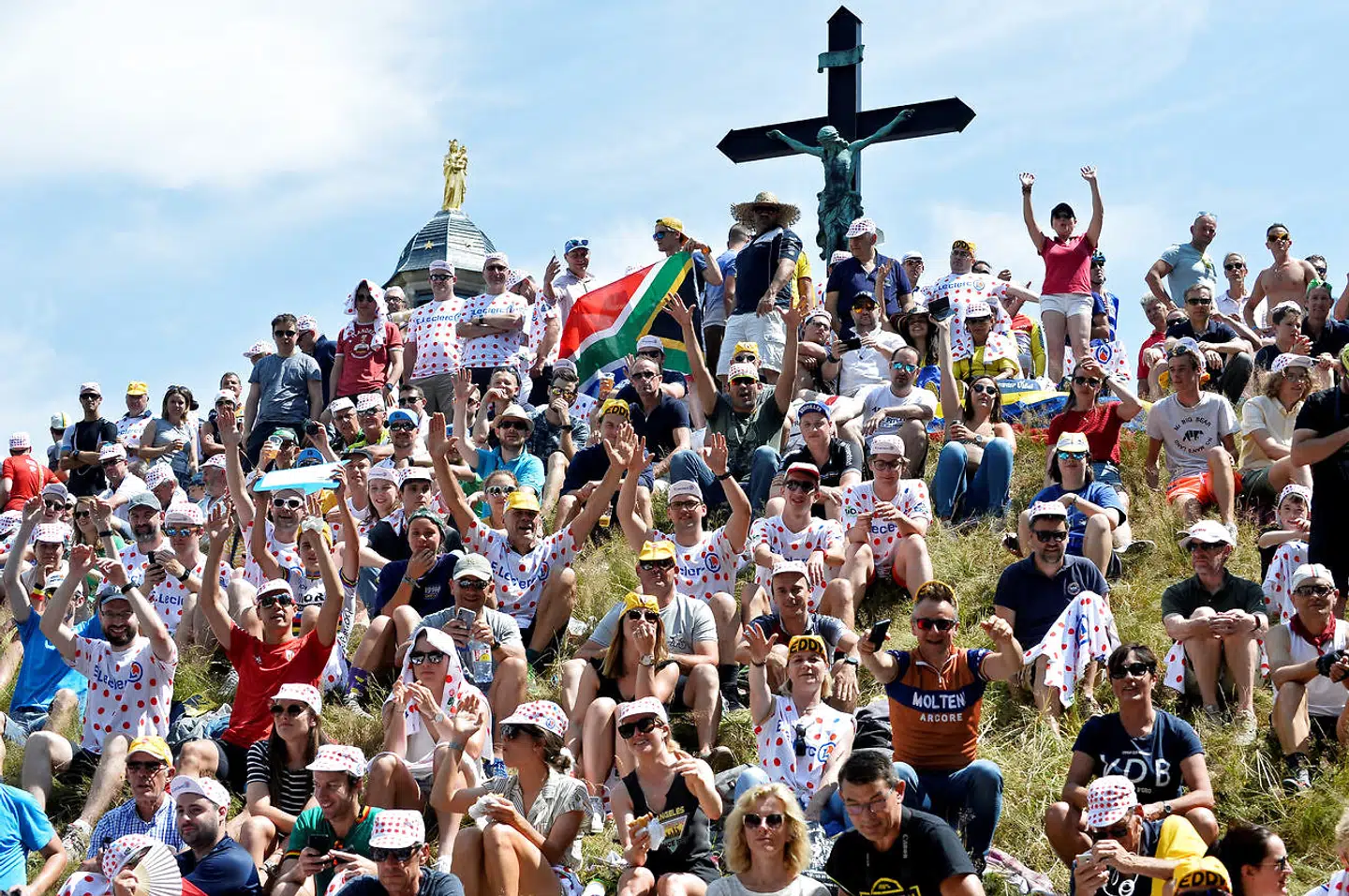 Der har været masser af fans allerede til dette års Tour de France. Her er det i Belgien, hvor cykelløbet startede i år.