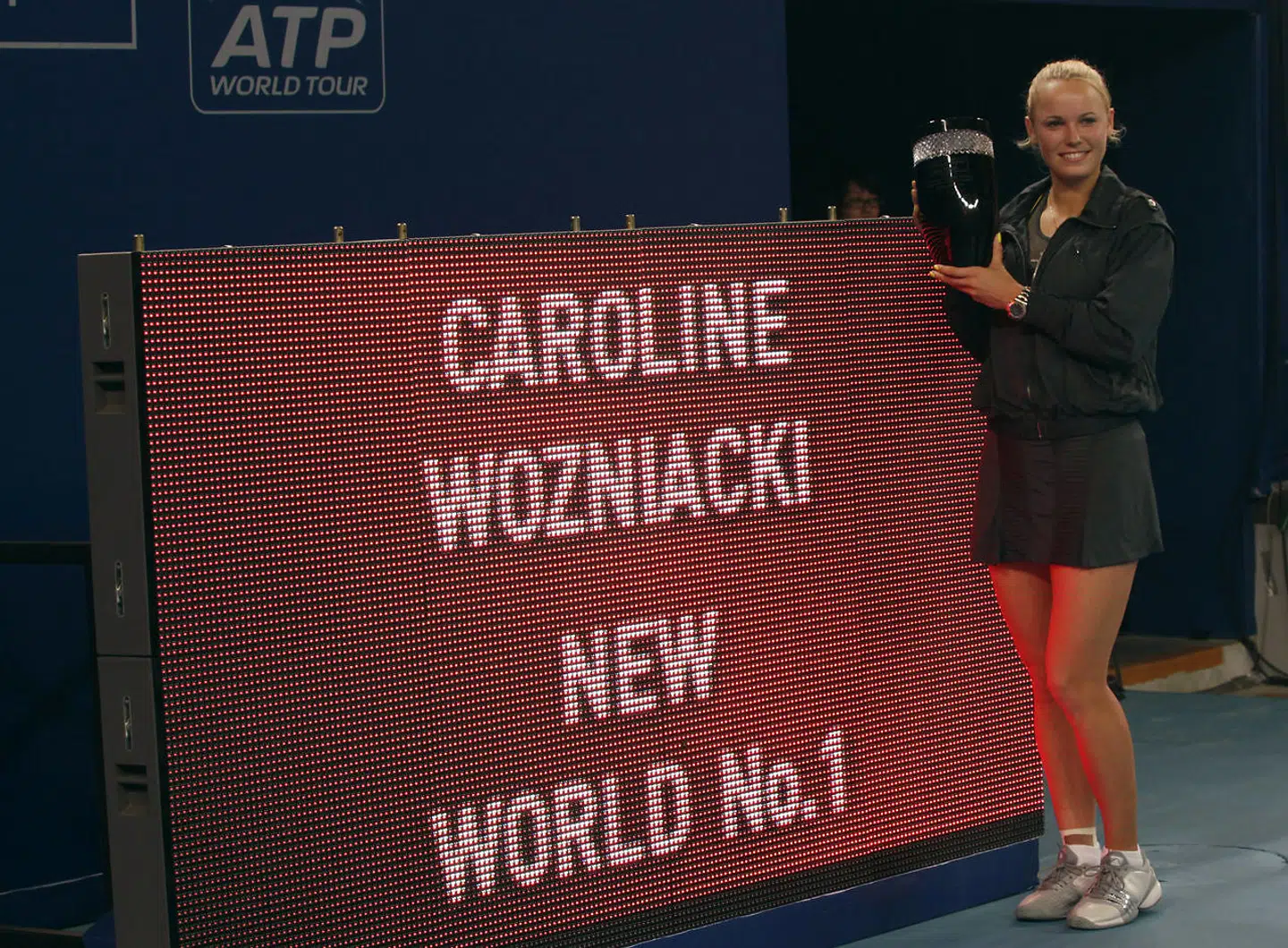 7. oktober 2010 erobrede Caroline Wozniacki førstepladsen på WTA's verdensrangliste i damesingle efter sejr over Petra Kvitova i tredje runde ved China Open i Beijing.