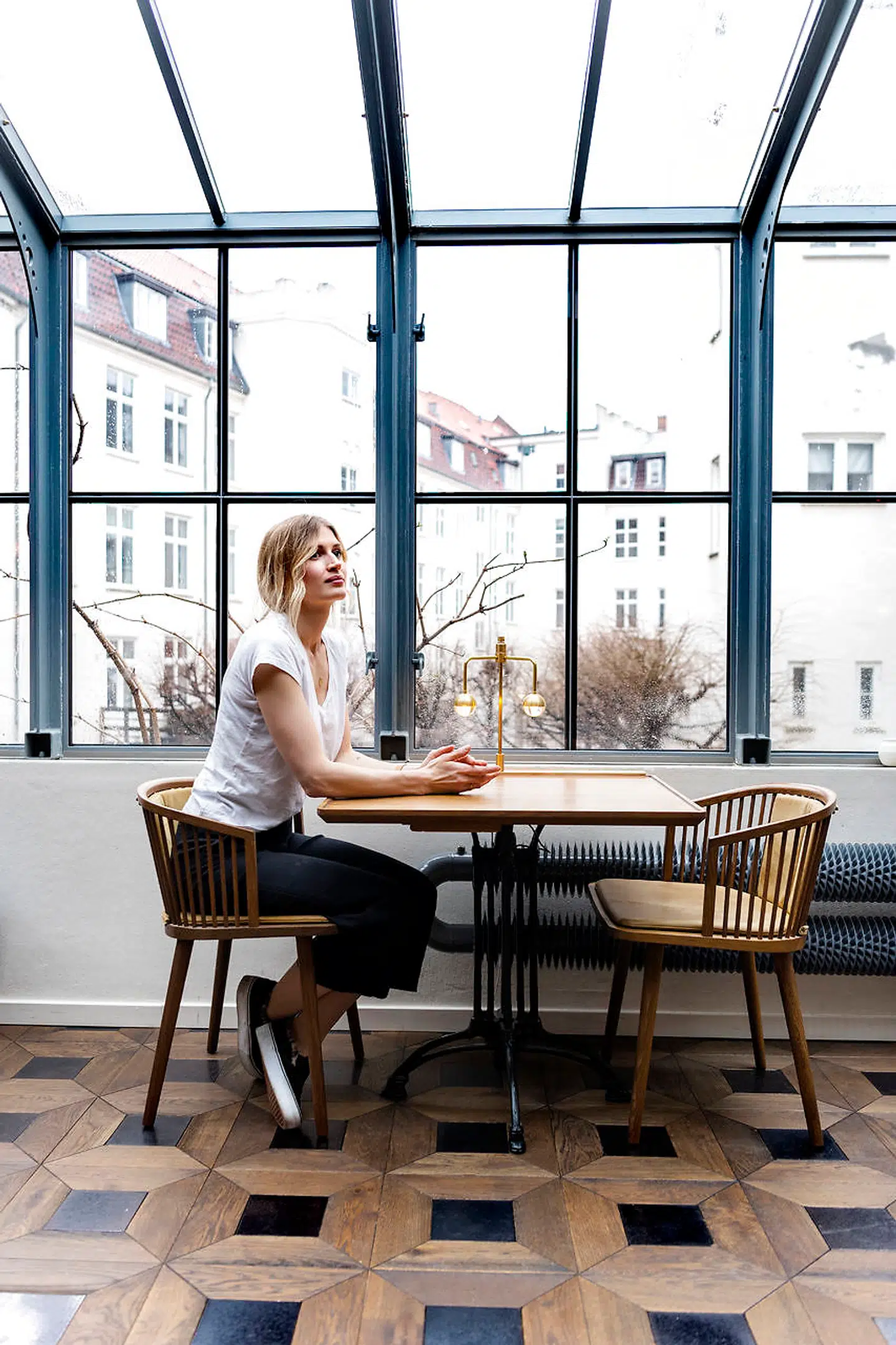 Lokalerne er indrettet af Københavns Møbelsnedkeri.