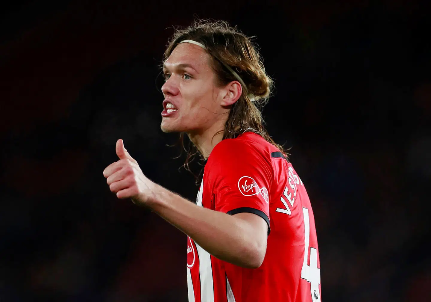 Jannik Vestergaard har bidt sig fast blandt de 11 startende under den nye træner, Ralph Hasenhüttl.