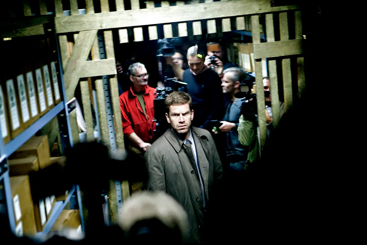 Han er ikke ligefrem kendt julemanden selv, men Carl Mørck er alligevel med til at sprede juleglæde i Thailand.