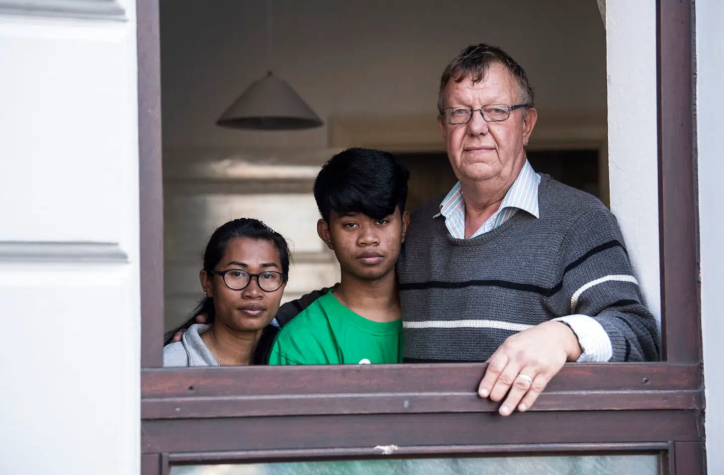 Hele familien valgte at flytte til Flesnborg, da Birdie blev smidt ud af Danmark.