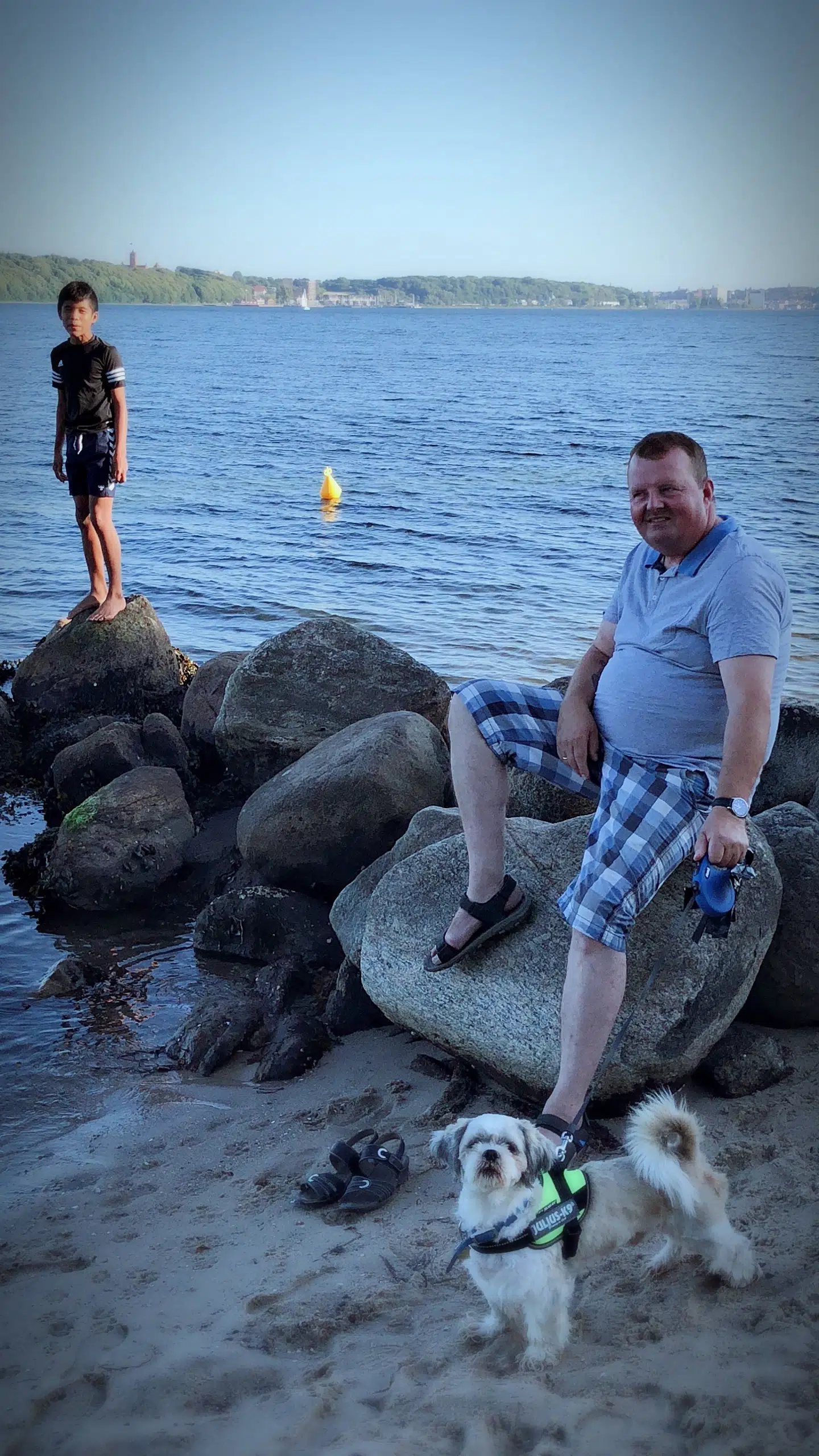 I sommer var familien på camping i Tyskland. Det var før de vidste, at kun få måneder efter skulle bo i Flensborg.