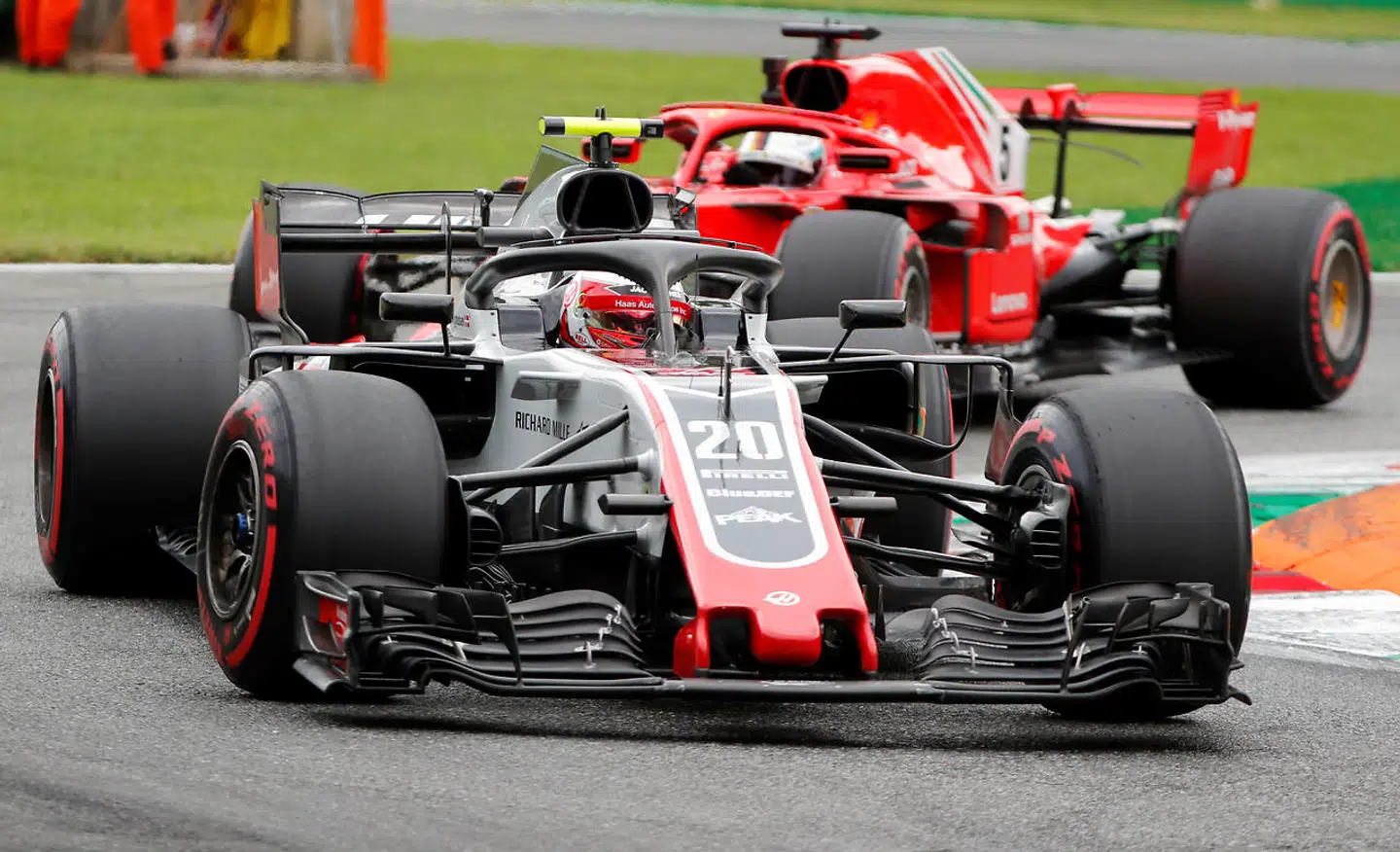 Kevin Magnussen bør være tæt på en ny aftale med Haas. (REUTERS/Stefano Rellandini)