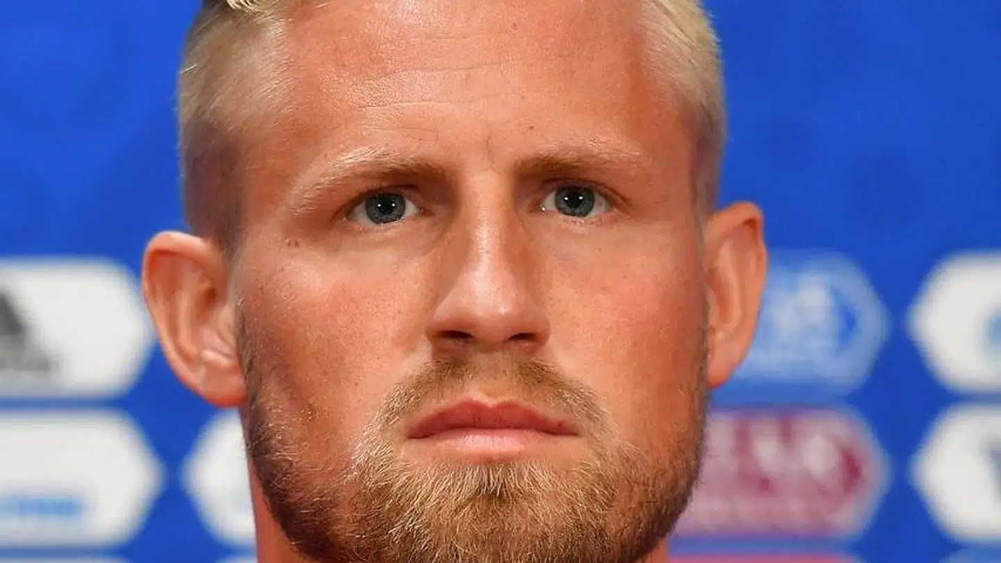 Sådan ser man ud, når man på et VM-pressemøde for fjerde gang i træk bliver spurgt om sin berømte far, skriver Kasper Schmeichel på Twitter.