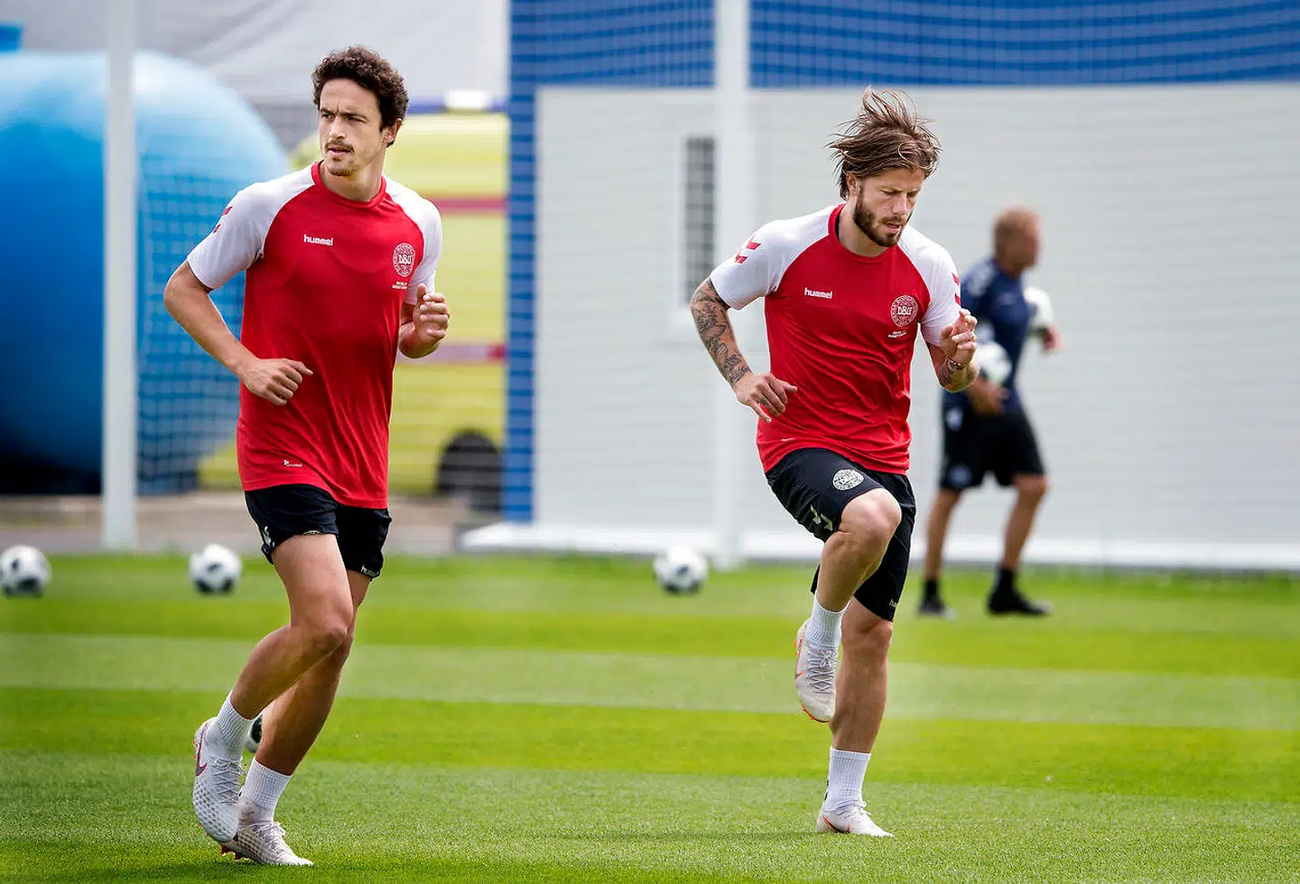 Thomas Delaney og Lasse Schöne under dagens træning i Anapa.