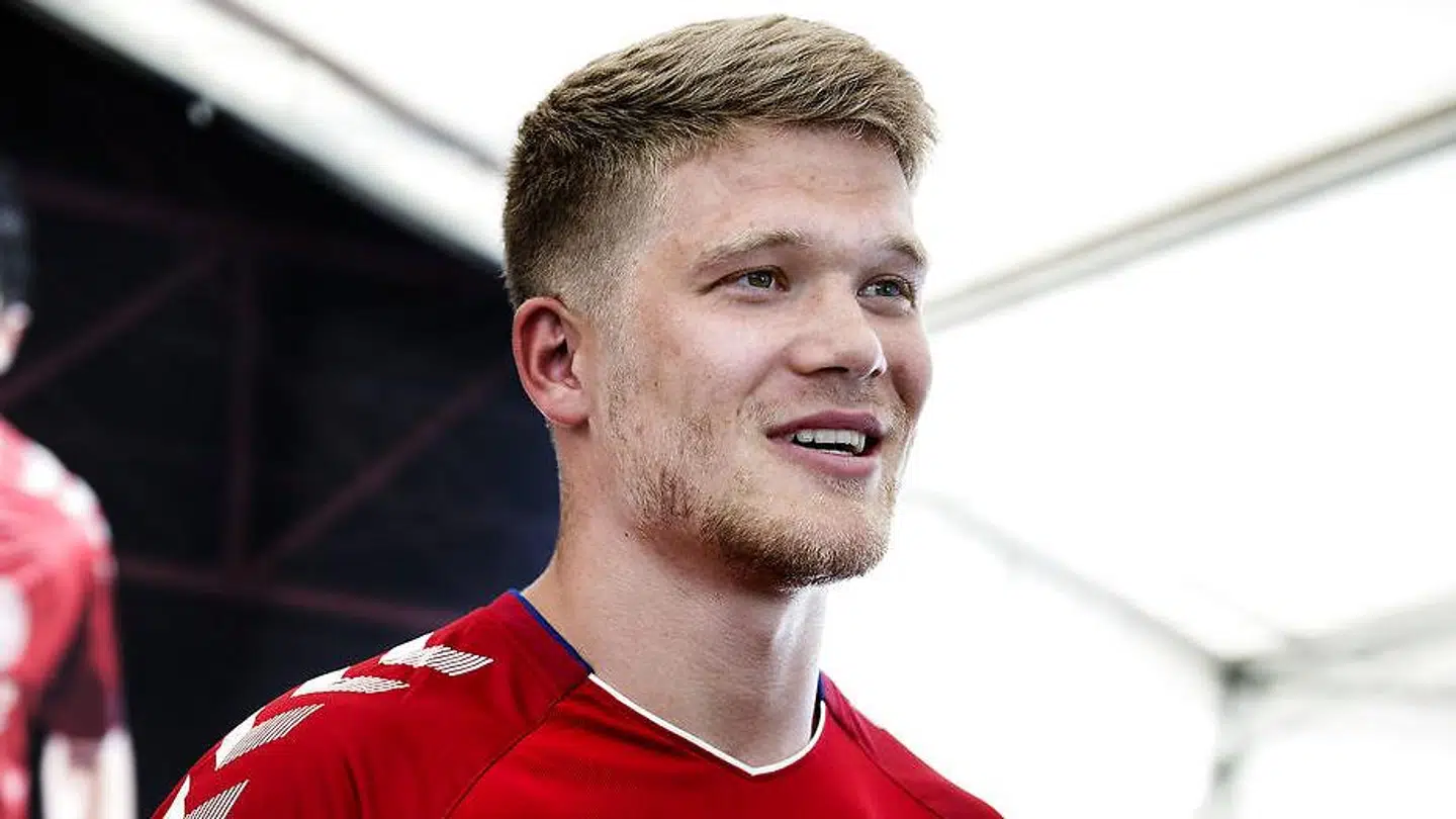 Andreas Cornelius er glad for at stå i en god position før sidste gruppekamp.
